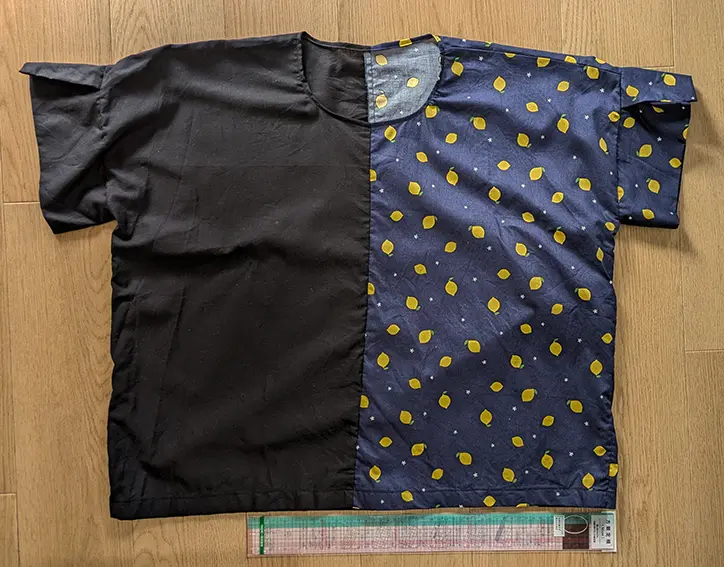 完成したアシンメトリーシャツ